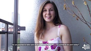 play Französischer Pornofilm mit Silikonfotzen drang ein, wo sie wollen