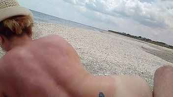 play Cazzo grandi film da spiaggia xnxx Mar Nero rumeno