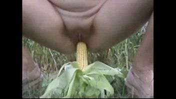 play مقاطع xnxx 2018 مع عاهرة تقدم ذرة لها في الجيش العراقي