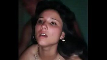 play Xnxx com romances amadores fazem sexo no país no escuro