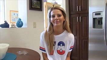 play Xnxx con una rubia se aburre llama al amante para regularla