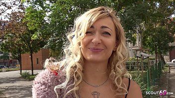 play Chatte blonde a du bon sexe dans la chatte avec son merveilleux mari comme elle l'aime