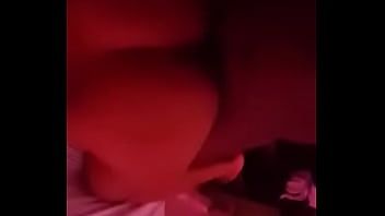 play Essa puta loira nunca desiste de xxx