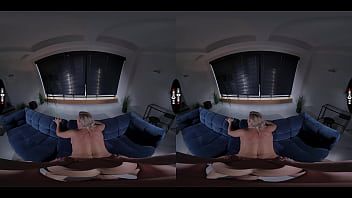 play Bardzo mamuśka dziwka z ogoloną cipką na zamówienie robi grę xxx